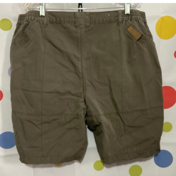 Cabela’s Men’s Outdoors Cargo Hiking Shorts Size 40 Green - Picture 2 of 11